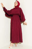 Robe avec cape superposé